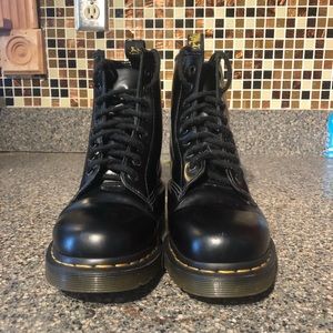doc martens 4160